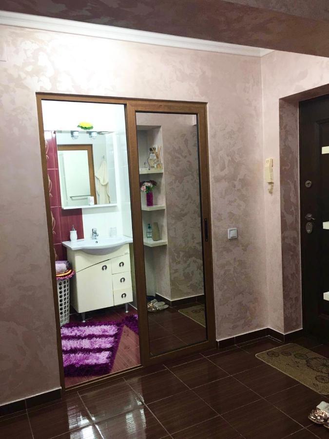 Tribunal Apartament langa Faleza Dunarii Brăila Exterior foto